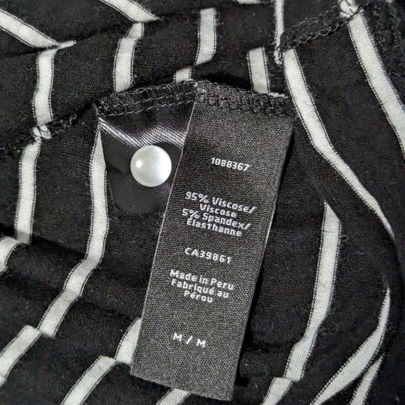 Black and white striped tee - Picture 4 of 5